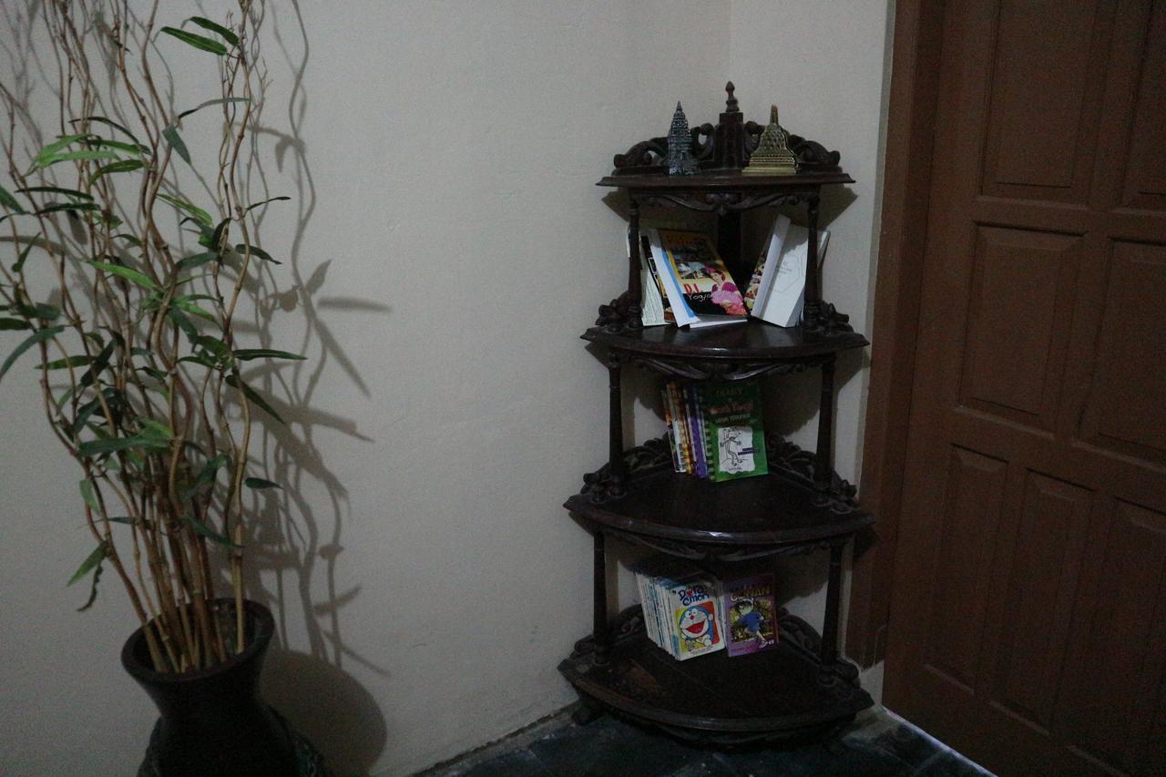 Kembar Guesthouse Джокякарта Екстериор снимка