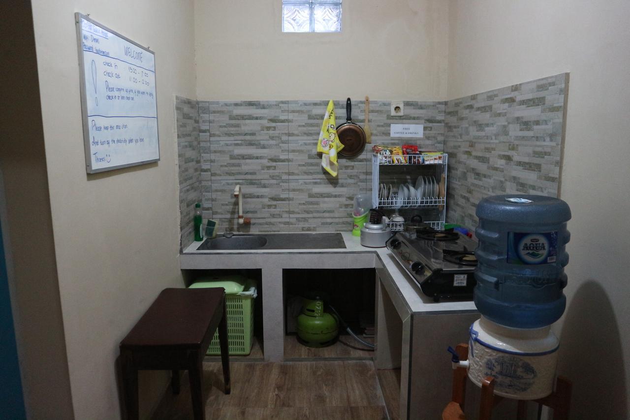 Kembar Guesthouse Джокякарта Екстериор снимка